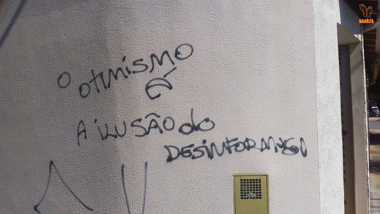 Pchação (Foto: Barata)